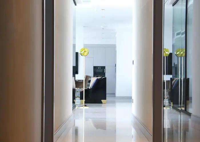 Villara Ultra Luxury Private In Daily Housekeeping Private Cook Chauffeur Service Αλικαρνασσός