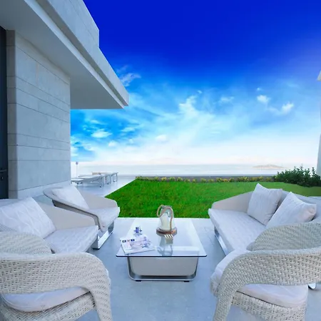 Villara Ultra Luxury Private In Daily Housekeeping Private Cook Chauffeur Service Вилла Бодрум