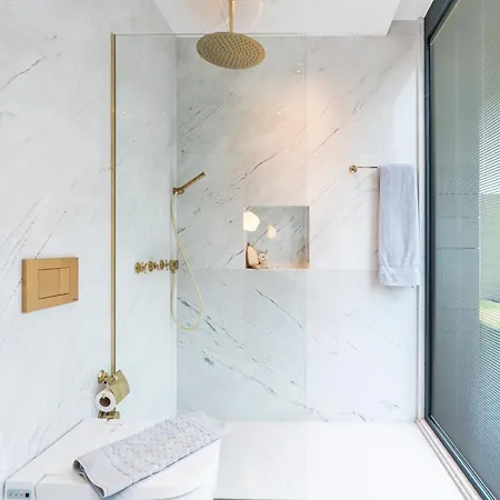 Villara Ultra Luxury Private In Daily Housekeeping Private Cook Chauffeur Service Бодрум